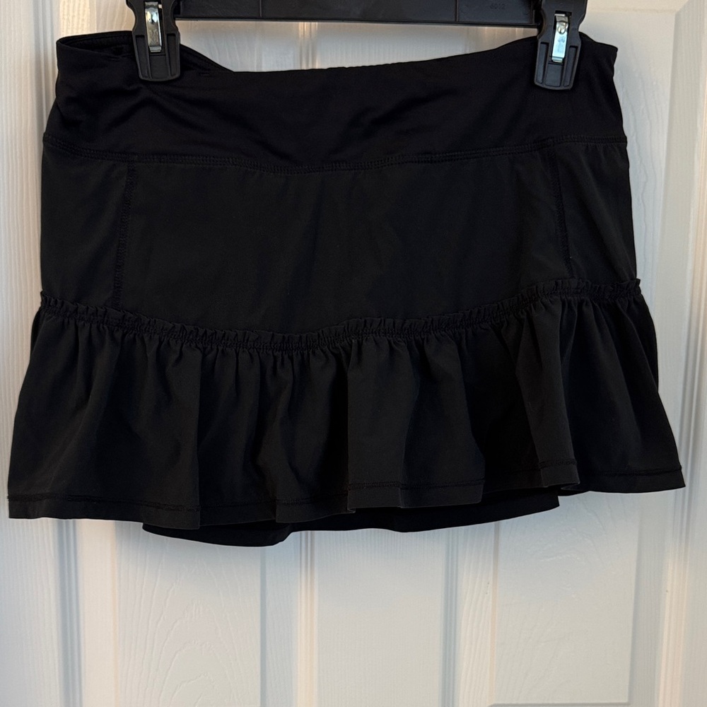 Lulu Lemon Black Ruffled Skort